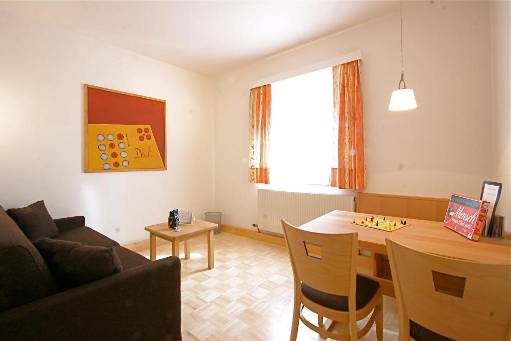 Hotel Tschitscher Nikolsdorf Zimmer foto